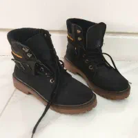 بوت تیمبرلند سایز ۳۷ و چکمه ارتشی سایز ۳۴|کیف، کفش، کمربند|رشت, حسین آباد|دیوار