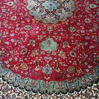 فروش یک فرش ۱۲متری و۹متری کار کرده