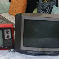 دوعدد تلفاز و دیودی