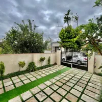 کلنگی ۲۲۰ متر بر ۱۰ متر.   (میدان بهشتی )