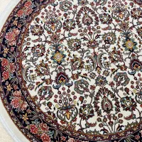 فرش گرد تمیز و نو نو