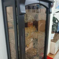 کمد ویترین کاملا سالم بدون خطش پایه هاسالم