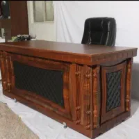 تعدادی میزو صندلی بفروش میرسد