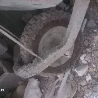 فروش عاجل  ۴۸متر کاشی 40در۱۲۰  و دو عدد فرغون|مصالح و تجهیزات ساختمان|بندر دیر, |دیوار