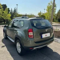 داستر ۲۰۱۵ فول مشابه صفر تک دف