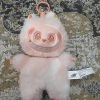 عروسک لبوبو