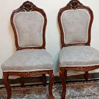 دو تا صندلی کلاسیک ناهار خوری شیک و سالم