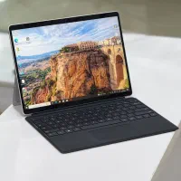لپ تاپ تبلت شومایکروسافتsurface pro 6درحد(ون پلاس)