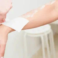 مرکز اپیلاسیون تخصصی بانوان ۳۸۰ت(درتوحید)