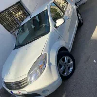 رنو ساندرو اتوماتیک، مدل ۱۳۹۶