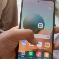 گوشی سالم است خود خریدم 9میلون