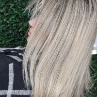 انواع لایت و ابریشم سازی مو تخصصی