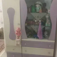 کمد کودک سالم وتمیز به اضافه میزتحریر