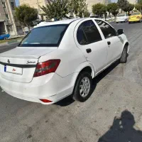 فروش یک دستگاه خودروی ساینا