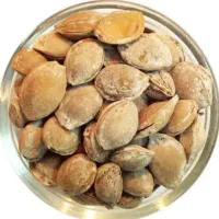 خریدار بادام تلخ وهسته تلخ