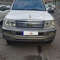 تویوتا لندکروزر