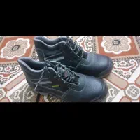 کفش لباس کار