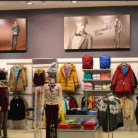 استخدام فروشنده پوشاک در برند جین وست(نمک ابرود)