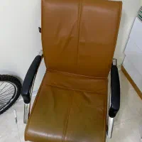 صندلی میز‌تحریر رنگ عسلی|صندلی و نیمکت|قدس, شهر‌قدس|دیوار