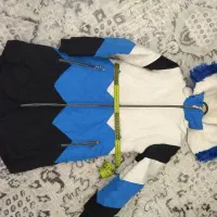 تعدادی لباس در حد نو|لباس|بومهن, |دیوار