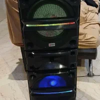 اسپیکر ایستاده خانگی