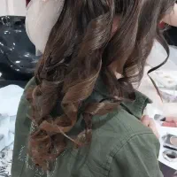 سالن زیبایی هاله بافق