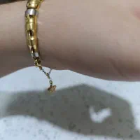 دستبند نو فقط چند بار استفاده شده