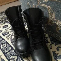 نیم بوت|کیف، کفش، کمربند|قرچک, پویینک|دیوار