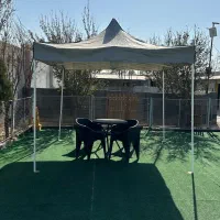 میز و صندلی و سایه بان