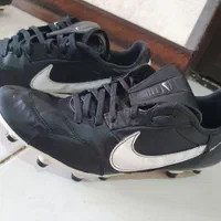 کفش فوتبال اورجینال UMBRO|ورزش‌های توپی|شیراز, دکتر حسابی|دیوار