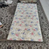 تعداد ۱۰ عدد لحاف و تشک و پتو در حد نو