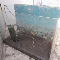 آکواریوم شیشه خم به همراه دستگاه پمپ اکسیژن