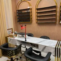استخدام نیروی آرایشگر|استخدام درمانی، زیبایی، بهداشتی|رشت, معلم|دیوار