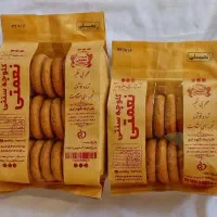 کارگر بسته بندی کلوچه