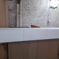 میز تلوزیون.    دیواری