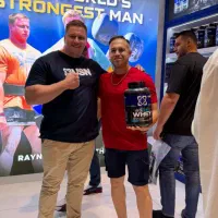 فروش عمده مک*مل و کالای ورزشی واردات امارات