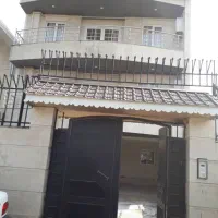 185متر زمین دو واحد مجزای 100متری لب ساحل