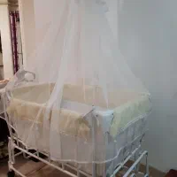 تخت و گهواره کنار تخت مادر ثابت و متحرک|تخت و صندلی بچه|رشت, نامجو|دیوار