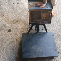 ترازو۱۳۰ کیلو