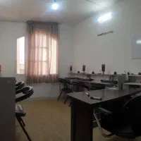 اجاره کلاس و دفتر کاری|اجارهٔ کوتاه‌مدت دفتر کار و فضای آموزشی|مشهد, فرهنگ|دیوار