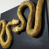 تابلو دکوراتیو دست‌ساز با طرح دو مار طلایی