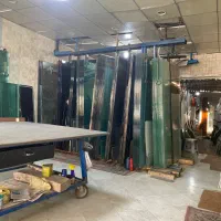 کارگر شیشه بری