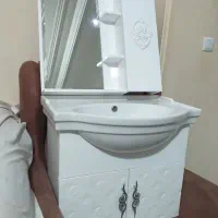 آینه و روشویی دستشویی پی وی سی
