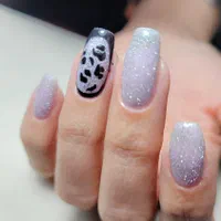 ژلیش و  لمینت ناخن با کیفیت بالا|خدمات آرایشگری و زیبایی|اصفهان, شهرک میلاد|دیوار