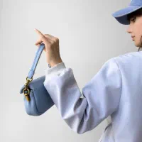 بامبر پارچه پلار|لباس|رشت, معلم|دیوار