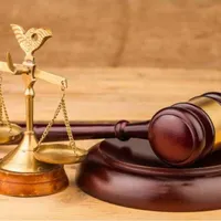 وکیل پایه یک دادگستری