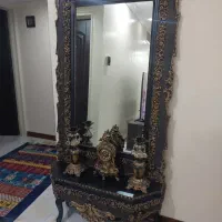 کنسول و اینه شمعدانی