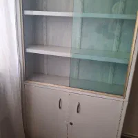 کتابخانه فلزی قفسه دار وکمد زیرین سرخود