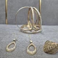 طلا خونگی ۰/۳ بالای تابلو ۳۵ گرم|جواهرات|کاشان, قطب راوندی|دیوار