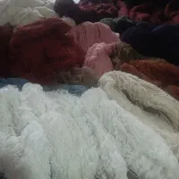 مقداری نخ وچل قالی